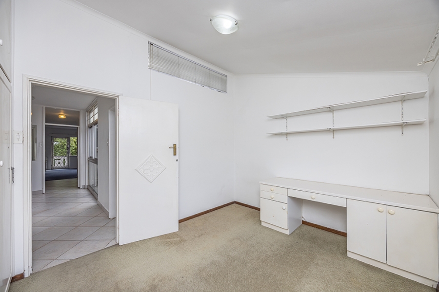 5 Bedroom Property for Sale in Rondebosch Western Cape